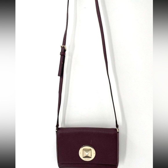 kate spade Handbags - Kate Spade New York NEWBURY LANE SALLY CROSSBODY Like New